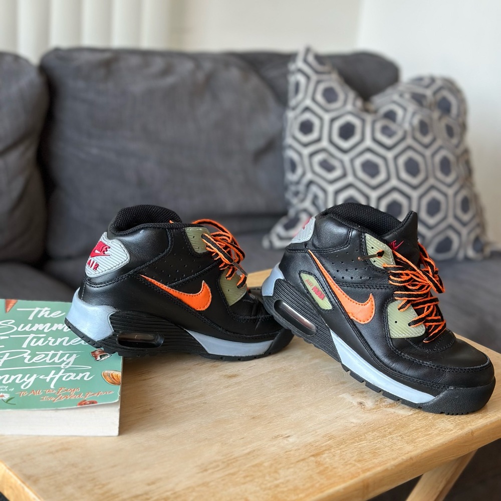 Nike Air Max 90 Boot GS Stealth Orange Blaze     Size 1Y             Rare 2008
